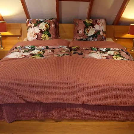 Kamperfoelie Bed & Breakfast 3*