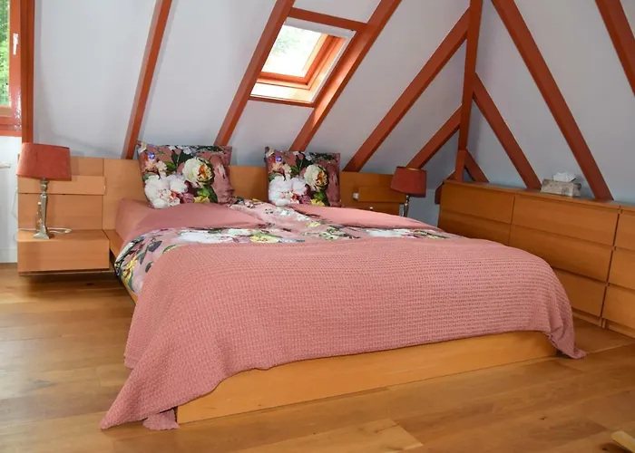 Frühstückspension Kamperfoelie 3*